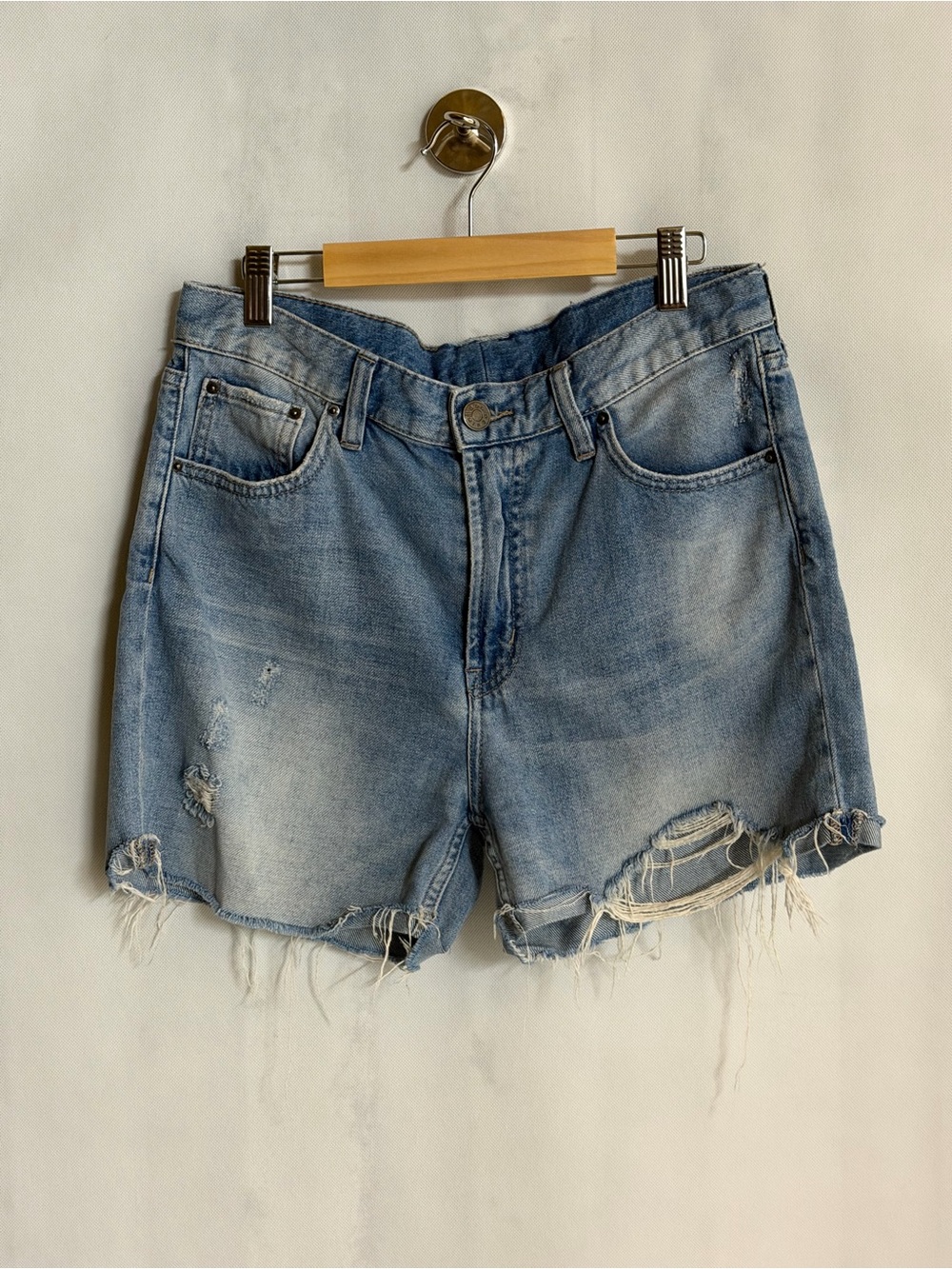 BDG Urban Outfitters Midi Bermuda Low Rise Denim Shorts Size 26